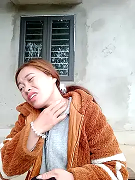 Snapshot of little-effy chatting on March 7, 2026, 1:34 am little-effy online show from March 7, 2026, 1:34 am