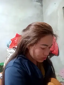 Snapshot of little-effy chatting on March 11, 2026, 11:21 pm little-effy online show from March 11, 2026, 11:21 pm