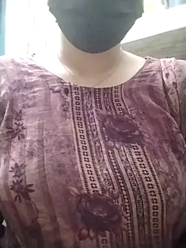 nosrat014 online show from January 10, 2026, 7:25 am