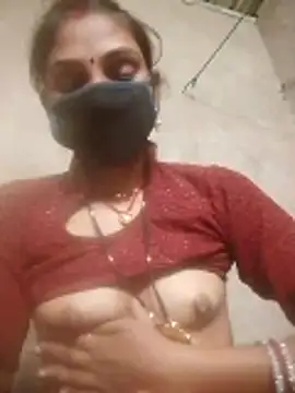 Laxmi9090 online show from February 16, 2026, 2:37 pm