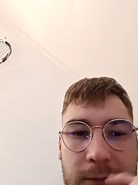 Max69690 online show from May 10, 2026, 3:14 pm