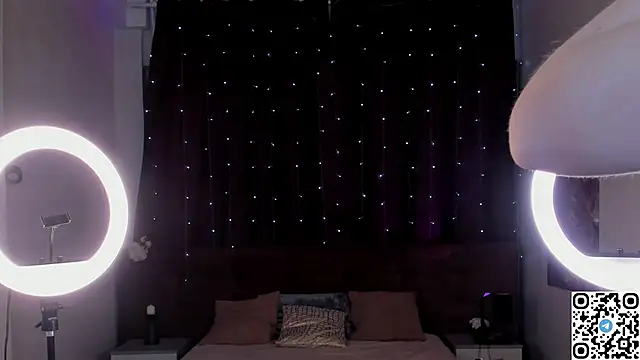 EmmaPratt online show from February 15, 2026, 12:11 am