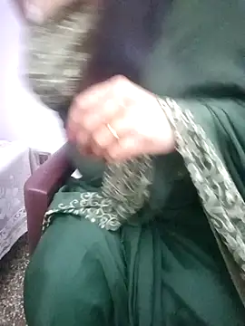 Snapshot of kusbu0077 chatting on February 19, 2026, 9:56 pm kusbu0077 online show from February 19, 2026, 9:56 pm