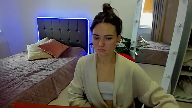 Snapshot of Jessy_lil chatting on January 11, 2026, 8:32 am Jessy lil online show from January 11, 2026, 8:32 am