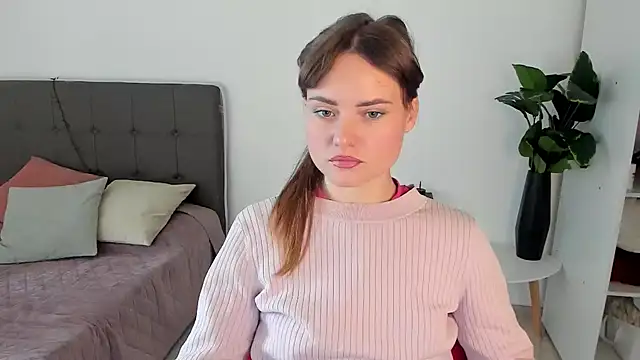 Snapshot of Jessy_lil chatting on February 14, 2026, 10:48 am Jessy lil online show from February 14, 2026, 10:48 am