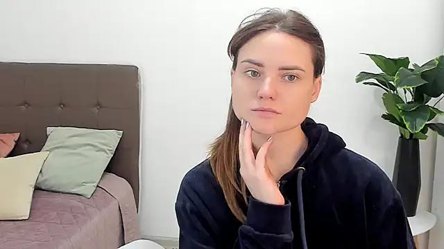 Snapshot of Jessy_lil chatting on February 15, 2026, 9:52 am Jessy lil online show from February 15, 2026, 9:52 am