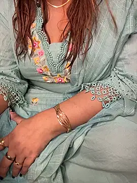 butterflyslay online show from March 2, 2026, 5:08 am