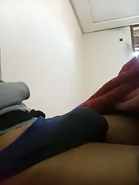 Snapshot of haway1617 chatting on January 8, 2026, 3:29 pm haway1617 online show from January 8, 2026, 3:29 pm