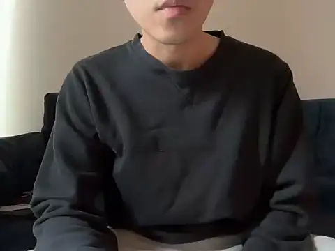 Snapshot of marcmarc777 chatting on April 2, 2026, 3:51 pm marcmarc777 online show from April 2, 2026, 3:51 pm