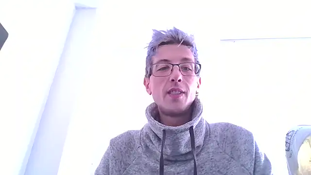 AskAveryAnything online show from December 20, 2025, 8:22 pm