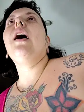 Divine Pouvoir online show from March 3, 2026, 8:16 pm