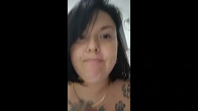 Snapshot of Divine_Pouvoir chatting on February 16, 2026, 7:56 pm Divine Pouvoir online show from February 16, 2026, 7:56 pm