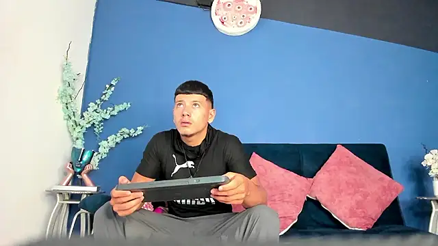 MagnusKnight  online show from February 20, 2026, 1:35 pm