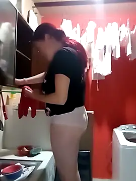 Snapshot of Annelis1 chatting on December 16, 2025, 5:39 pm Annelis1 online show from December 16, 2025, 5:39 pm