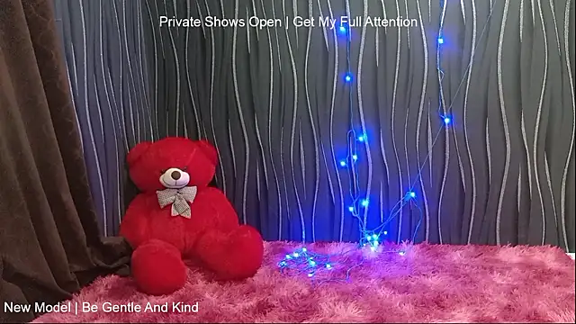 khushigoesnaughty0 online show from January 19, 2026, 6:28 am