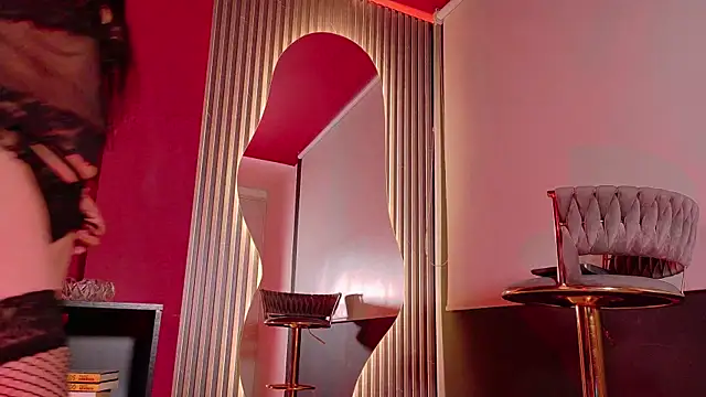 Sunny River online show from December 19, 2025, 11:56 am