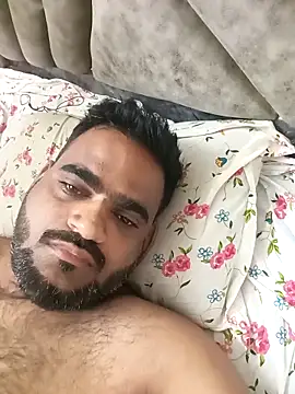 Snapshot of the_7inch_guy chatting on December 16, 2025, 1:10 am the 7inch guy online show from December 16, 2025, 1:10 am