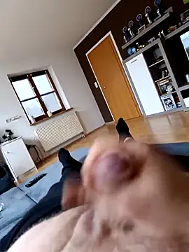 Snapshot of weilpasst chatting on December 18, 2025, 1:37 pm weilpasst online show from December 18, 2025, 1:37 pm