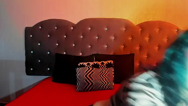 Snapshot of scarlett_venom_ chatting on May 15, 2026, 8:07 pm scarlett venom online show from May 15, 2026, 8:07 pm