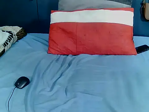 MilkyBoobs7 online show from December 14, 2025, 8:14 pm