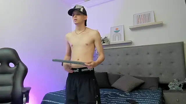 Snapshot of sebastamayo_ chatting on February 1, 2026, 3:10 pm sebastamayo online show from February 1, 2026, 3:10 pm