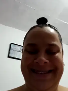 Snapshot of LexieMonroe7 chatting on December 16, 2025, 1:10 am LexieMonroe7 online show from December 16, 2025, 1:10 am