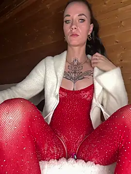 Snapshot of dein_traumchen chatting on January 15, 2026, 3:26 pm dein traumchen online show from January 15, 2026, 3:26 pm