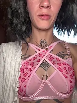 Snapshot of dein_traumchen chatting on March 11, 2026, 12:32 pm dein traumchen online show from March 11, 2026, 12:32 pm