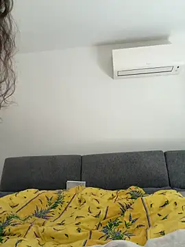 Snapshot of CoquineCharmeuse chatting on May 11, 2026, 1:01 pm CoquineCharmeuse online show from May 11, 2026, 1:01 pm