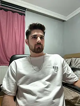 berke3424 online show from February 12, 2026, 1:16 am