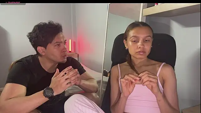 Sunshineegirll online show from April 16, 2026, 7:58 pm