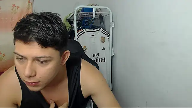 Snapshot of Marvel_Boyyy chatting on December 16, 2025, 2:21 pm Marvel Boyyy online show from December 16, 2025, 2:21 pm