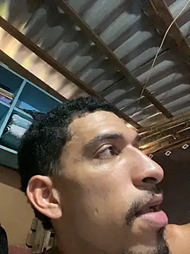 Snapshot of rocchw chatting on April 4, 2026, 4:02 pm rocchw online show from April 4, 2026, 4:02 pm