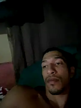 Snapshot of rocchw chatting on December 15, 2025, 2:28 am rocchw online show from December 15, 2025, 2:28 am