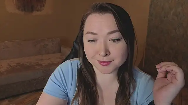 DianaLure online show from December 14, 2025, 1:56 am