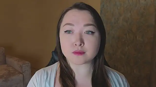 DianaLure online show from December 17, 2025, 1:32 am