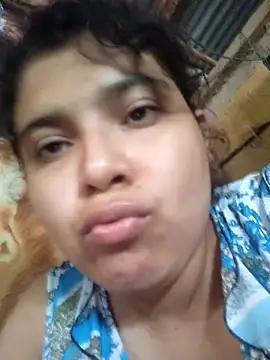 Rousse uwu online show from February 21, 2026, 7:38 pm