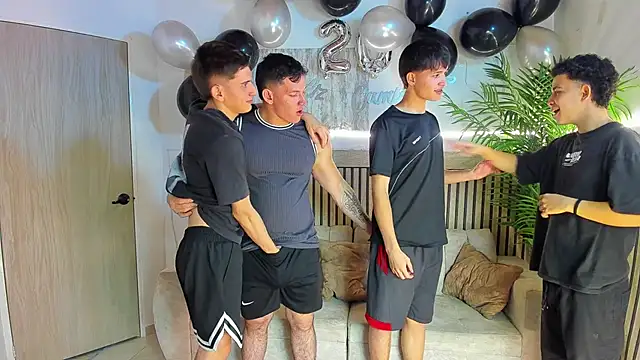 Snapshot of Just4life242 chatting on December 13, 2025, 9:32 pm Just4life242 online show from December 13, 2025, 9:32 pm