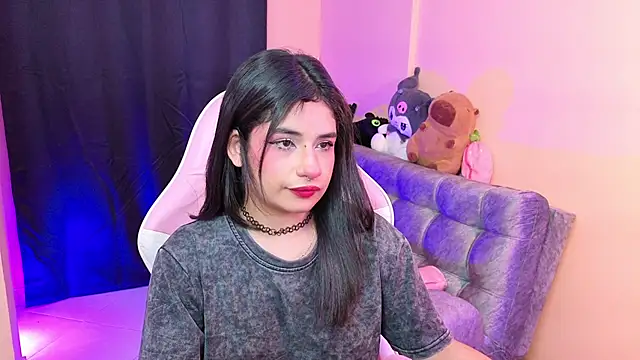 Snapshot of bonnieTaylor1 chatting on December 18, 2025, 4:39 am bonnieTaylor1 online show from December 18, 2025, 4:39 am