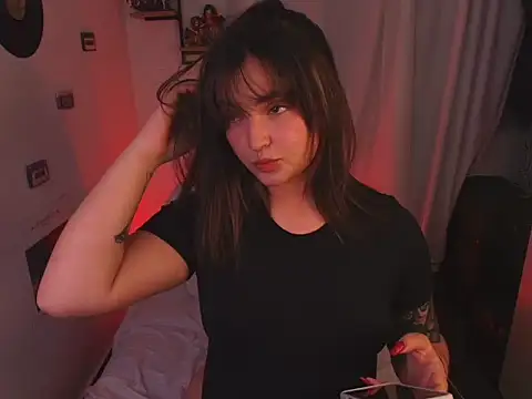 sara cuteeyes online show from April 1, 2026, 5:31 am