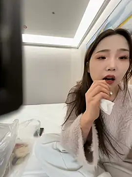 Snapshot of luck-005 chatting on March 19, 2026, 8:03 am luck-005 online show from March 19, 2026, 8:03 am