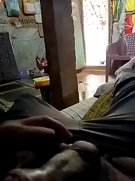 Snapshot of loki-king-143 chatting on April 12, 2026, 7:11 am loki-king-143 online show from April 12, 2026, 7:11 am