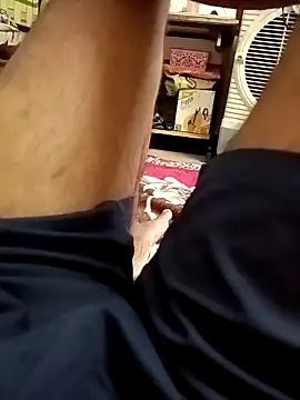 Snapshot of loki-king-143 chatting on April 2, 2026, 4:46 pm loki-king-143 online show from April 2, 2026, 4:46 pm