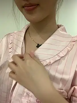 Snapshot of -Bibi-18 chatting on July 14, 2026, 2:45 pm -Bibi-18 online show from July 14, 2026, 2:45 pm