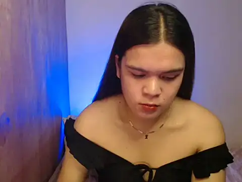 Snapshot of stripyapril chatting on June 18, 2026, 3:38 am stripyapril online show from June 18, 2026, 3:38 am
