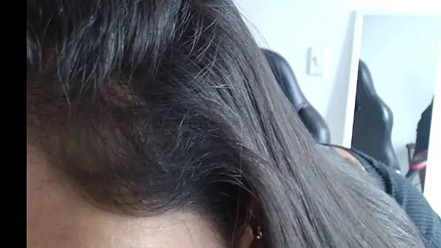 NovahPerotti online show from February 26, 2026, 8:09 pm