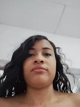 Snapshot of DAFNNEE_HOT chatting on July 14, 2026, 2:56 pm DAFNNEE HOT online show from July 14, 2026, 2:56 pm