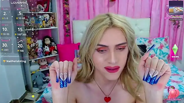 Snapshot of golden_girl01 chatting on March 22, 2025, 9:53 pm golden girl01 online show from March 22, 2025, 9:53 pm