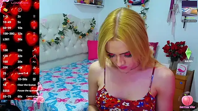 Snapshot of golden_girl01 chatting on January 9, 2026, 7:21 pm golden girl01 online show from January 9, 2026, 7:21 pm