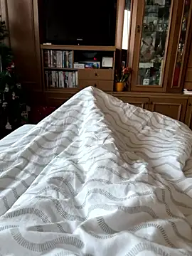 Snapshot of csikar chatting on January 11, 2026, 6:42 am csikar online show from January 11, 2026, 6:42 am